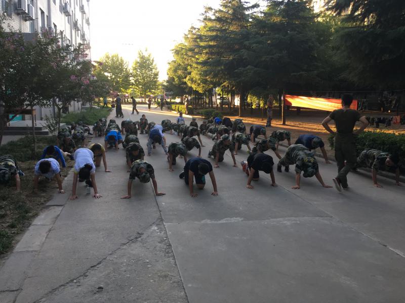 你不能养我一辈子，为何从小对我那么娇惯？