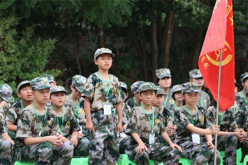 孩子参加少儿军事夏令营是否值得呢?